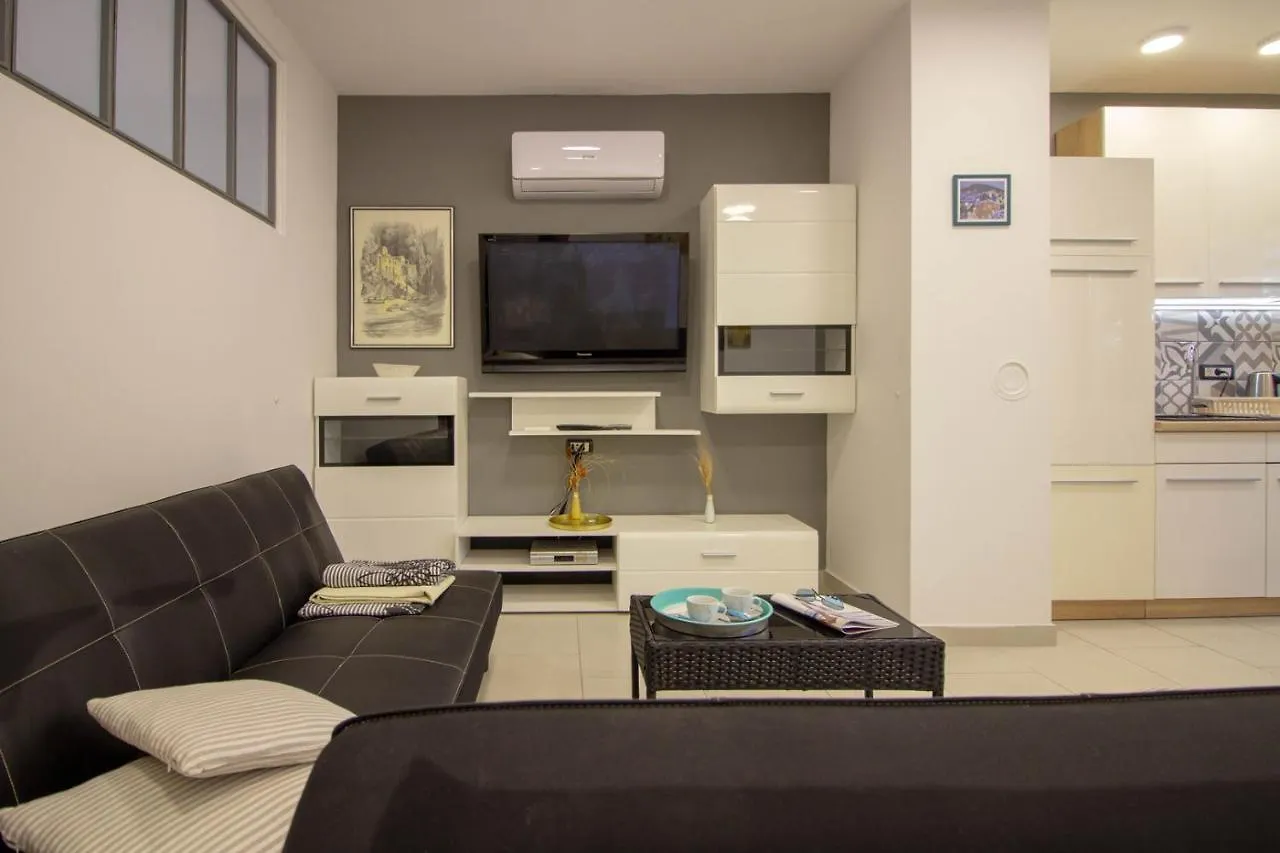 Beautiful Villa Esperanza With Private Pool Near The Beach Pula