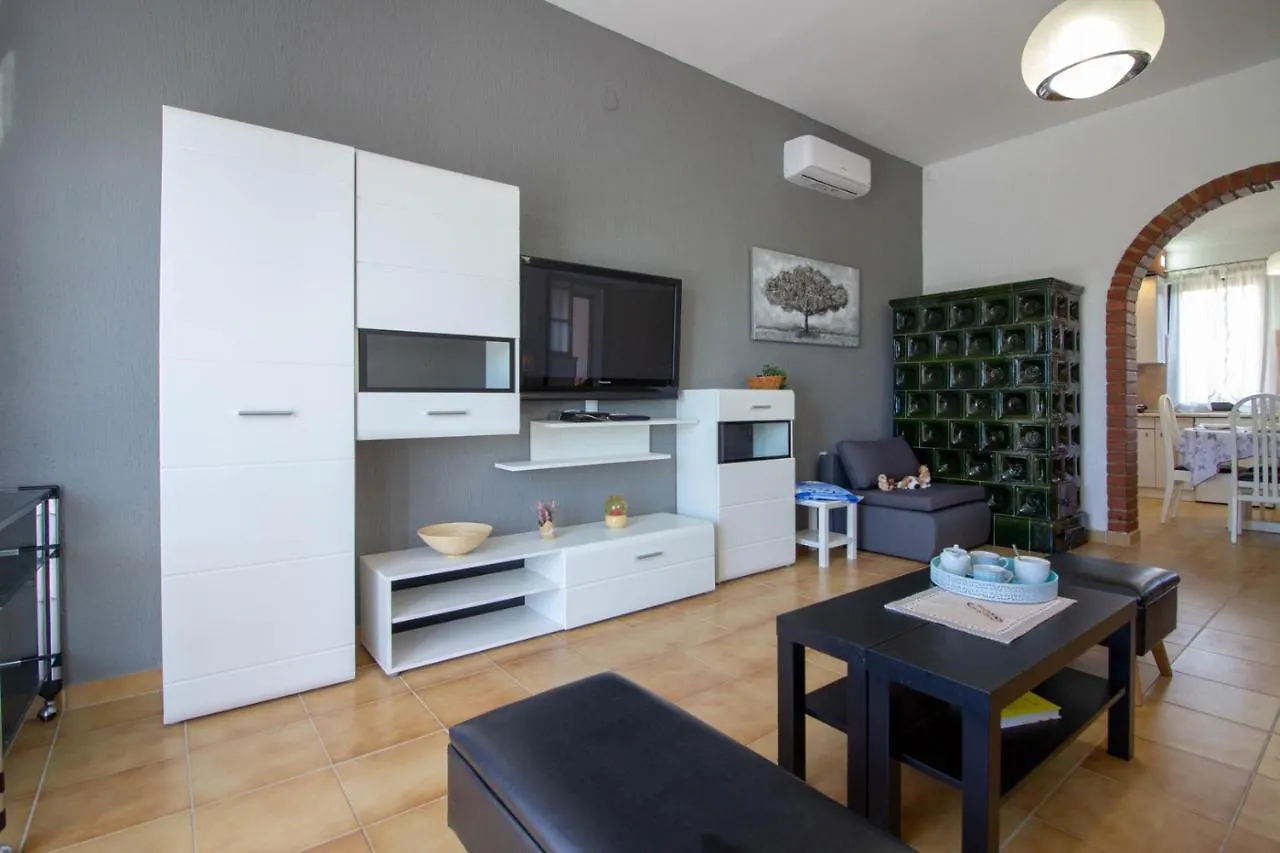 Beautiful Villa Esperanza With Private Pool Near The Beach contacts